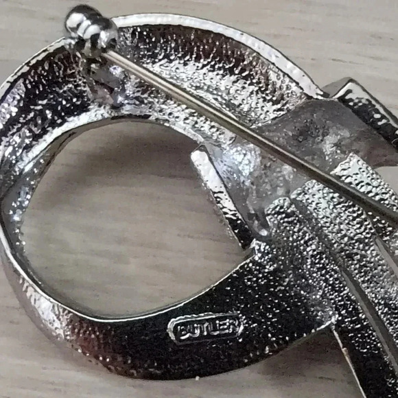BUTLER | Vintage Silver with Clear Rhinestone Brooch - Picture 5 of 5